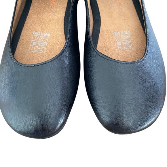 Bernie Mev. New Yorker Monica Vegan Faux Leather Ballet Flats size 37 - Picture 3 of 8